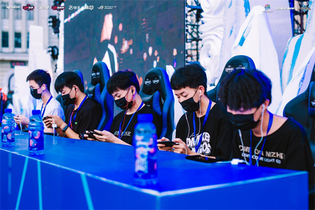 大的亮点 大的亮点