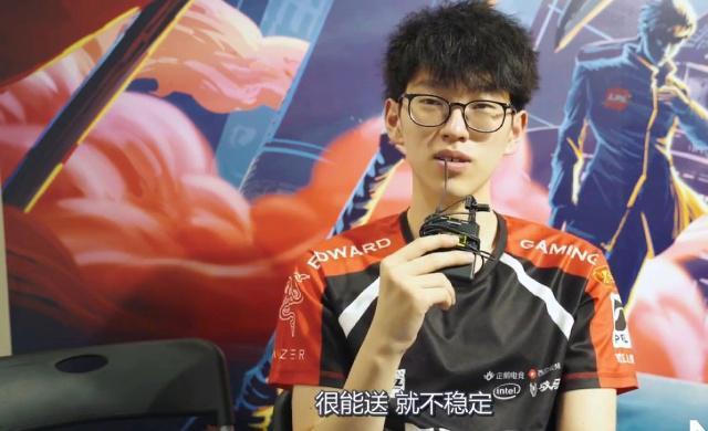 牌收入囊中 牌收入囊中