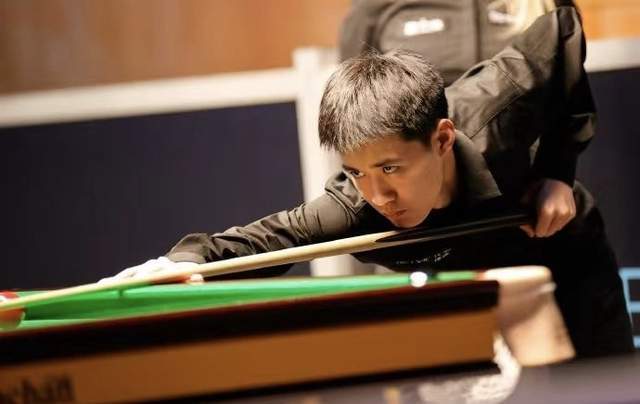 手的持续施 手的持续施