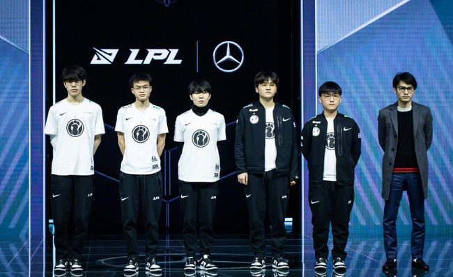 一场激烈的 一场激烈的