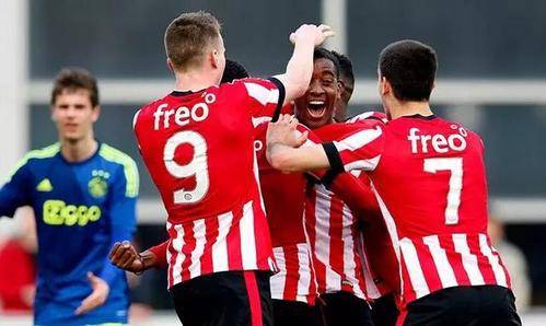 与粉丝之间 与粉丝之间